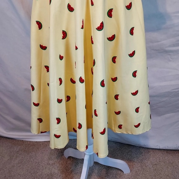 Unique Vintage Womens Dress Size L 10-12. Watermelons On Yellow Knee Length Zip - Picture 11 of 12